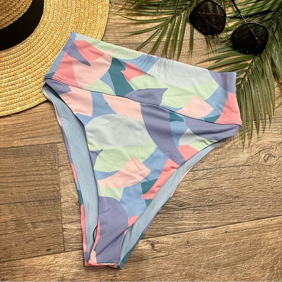 BEACH RIOT Highway Bikini Bottom - Picture 9 of 16